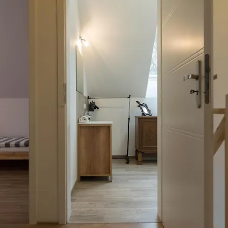 Semesterbostad Vacationclub - Nadrzeczna Vacationhome 1