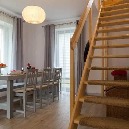 Semesterbostad Vacationclub - Nadrzeczna Vacationhome 1 *