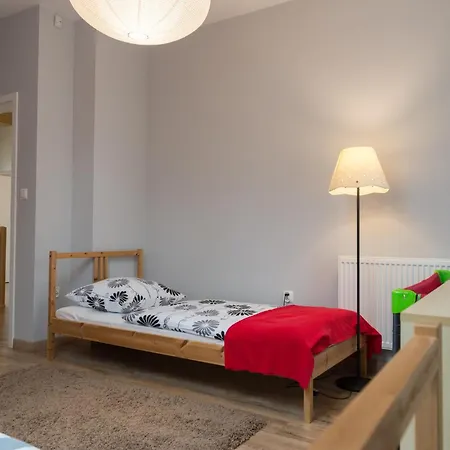 Semesterbostad Vacationclub - Nadrzeczna Vacationhome 1 *